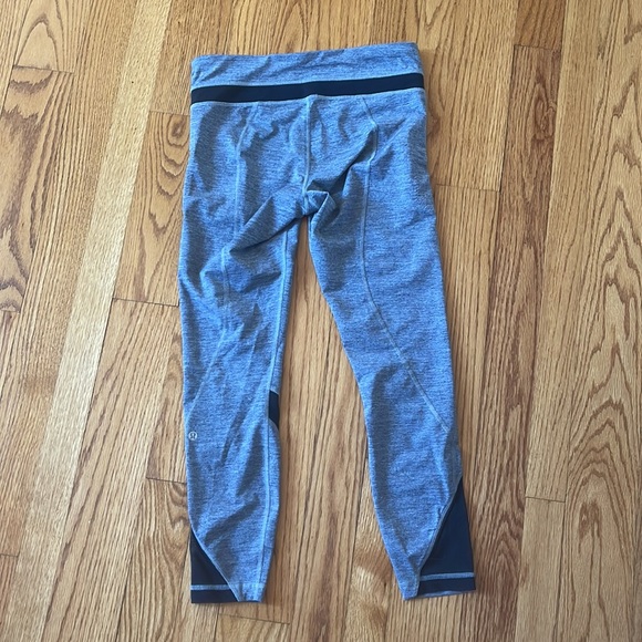 Lululemon leggings! - Picture 4 of 7